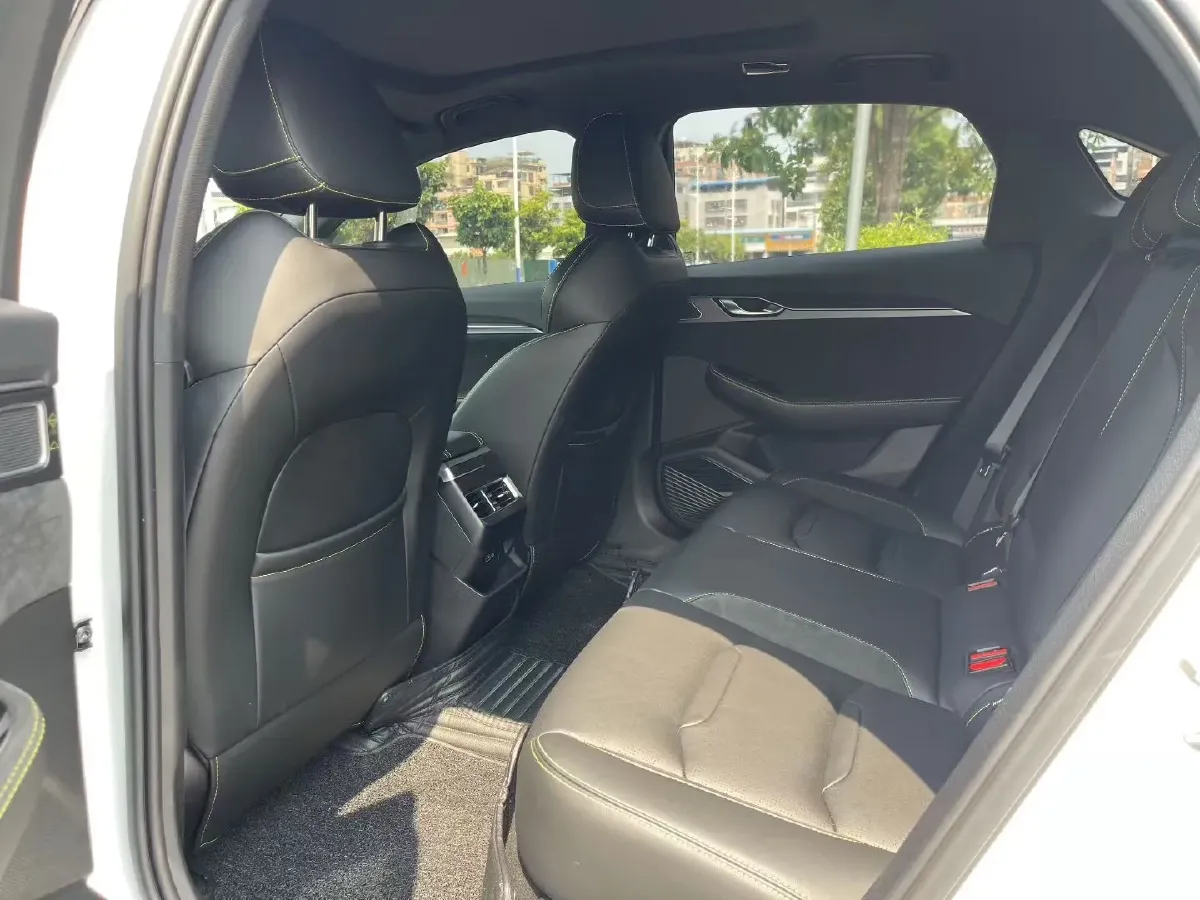 2021 Geely Preface 2.0T 190HP L4 7DCT,autocango,china used car exporter,china ev exporter,chinese used car exporter,chinese used ev exporter