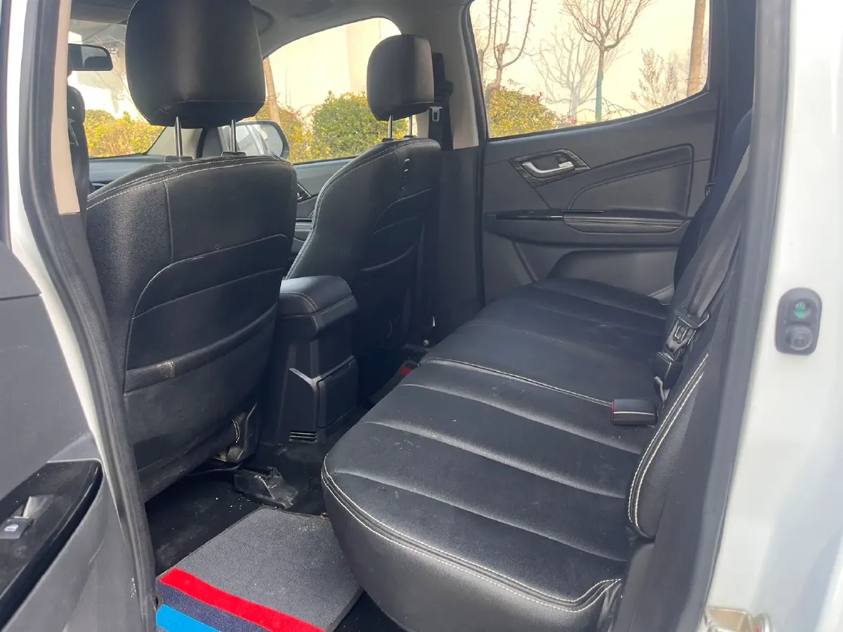 2020 Isuzu LingTuo 2.5T 150HP L4 6MT,autocango,china used car exporter,china ev exporter,chinese used car exporter,chinese used ev exporter