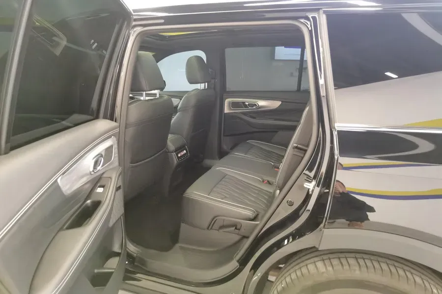 2024 GAC Trumpchi GS8 2.0T 252HP L4 8AT,autocango,china used car exporter,china ev exporter,chinese used car exporter,chinese used ev exporter