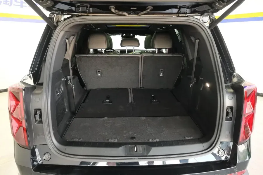 2024 GAC Trumpchi GS8 2.0T 252HP L4 8AT,autocango,china used car exporter,china ev exporter,chinese used car exporter,chinese used ev exporter