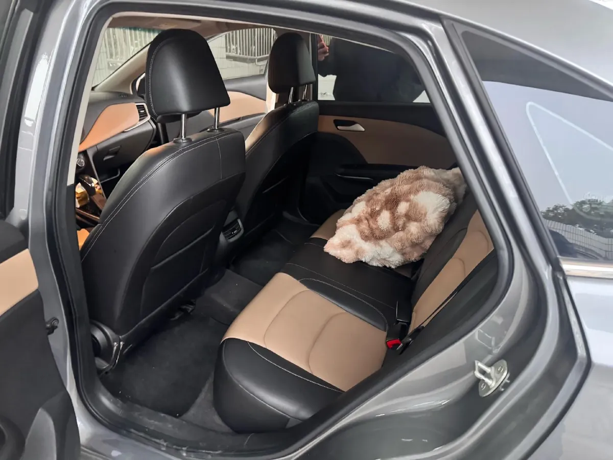 2022 Chevrolet Monza 1.5L 113HP L4 6AT,autocango,china used car exporter,china ev exporter,chinese used car exporter,chinese used ev exporter