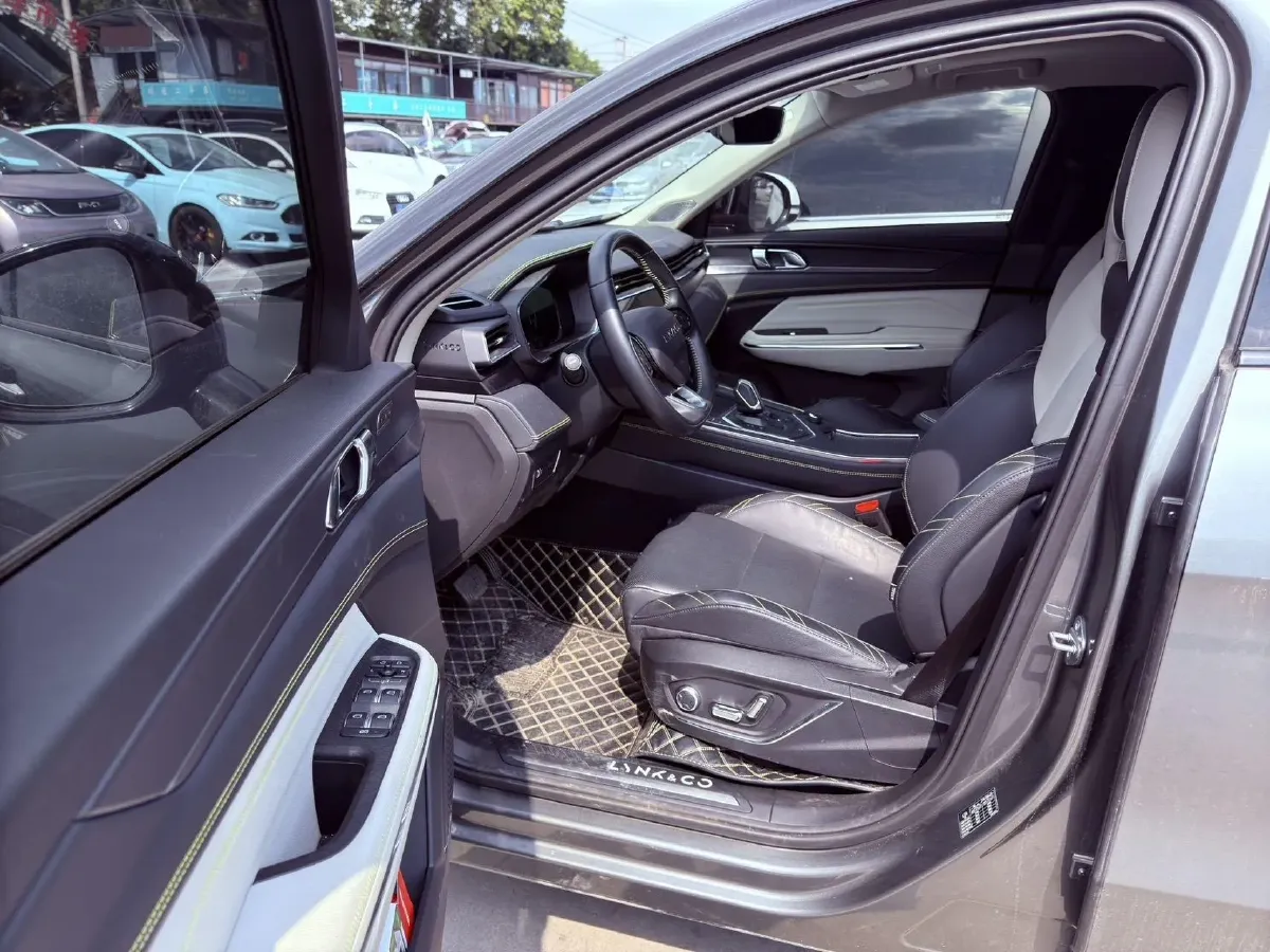 2020 LYNK&CO 05 2.0T 254HP L4 8AT,autocango,china used car exporter,china ev exporter,chinese used car exporter,chinese used ev exporter