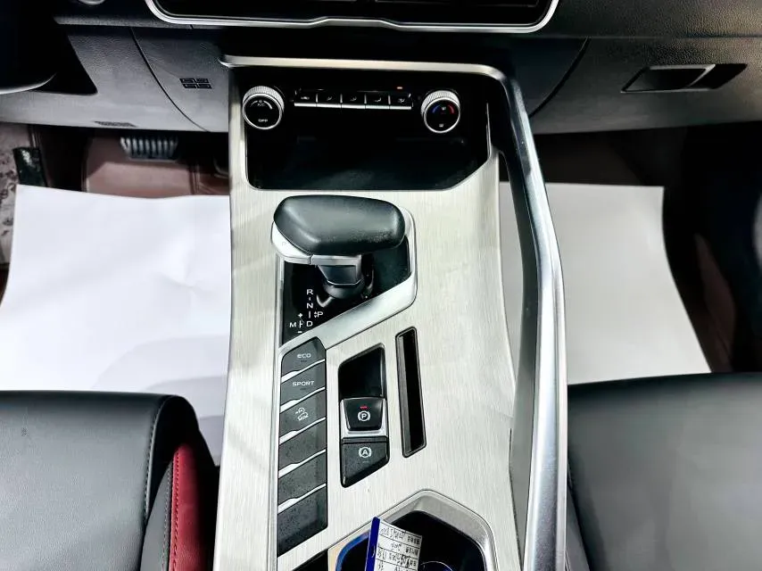 2023 Geely Coolray 1.5T 181HP L4 7DCT,autocango,china used car exporter,china ev exporter,chinese used car exporter,chinese used ev exporter