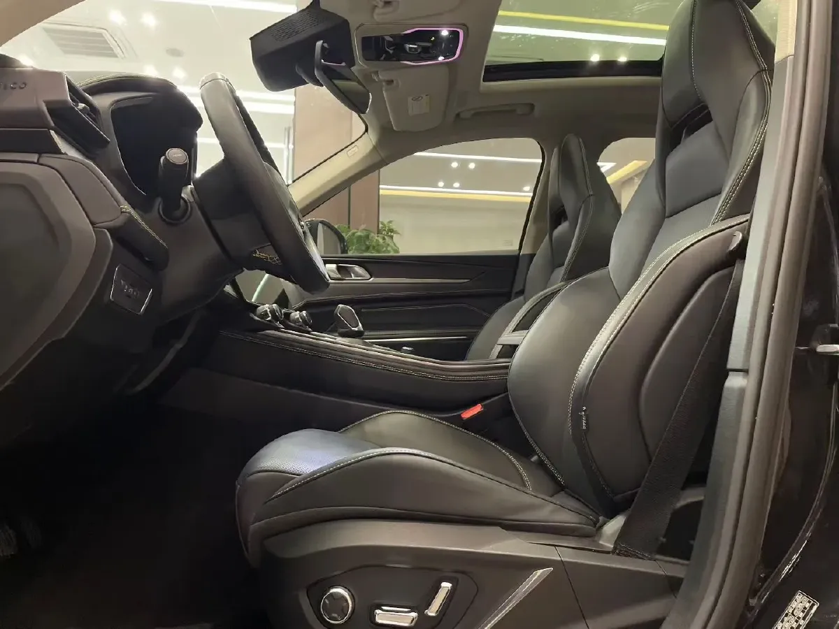 2023 MAXUS Interstellar 2.0T 261HP L4 8AT,autocango,china used car exporter,china ev exporter,chinese used car exporter,chinese used ev exporter