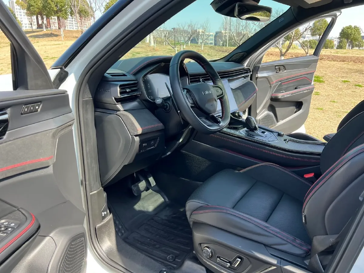 2022 LYNK&CO 05 2.0T 254HP L4 8AT,autocango,china used car exporter,china ev exporter,chinese used car exporter,chinese used ev exporter