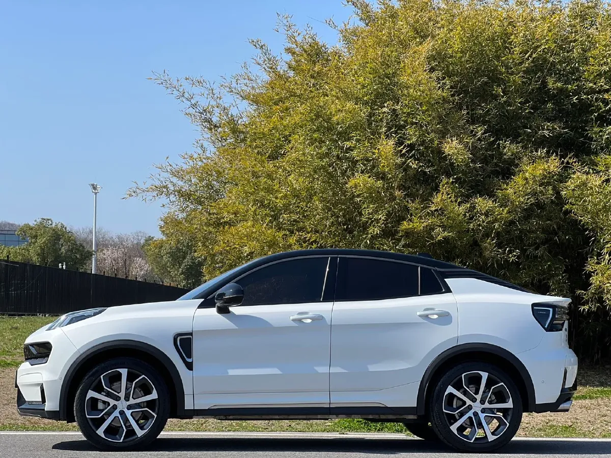 2022 LYNK&CO 05 2.0T 254HP L4 8AT,autocango,china used car exporter,china ev exporter,chinese used car exporter,chinese used ev exporter