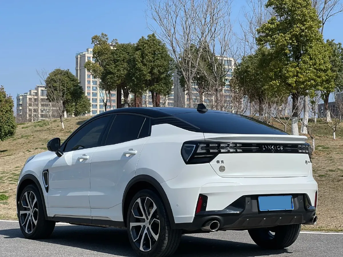 2022 LYNK&CO 05 2.0T 254HP L4 8AT,autocango,china used car exporter,china ev exporter,chinese used car exporter,chinese used ev exporter
