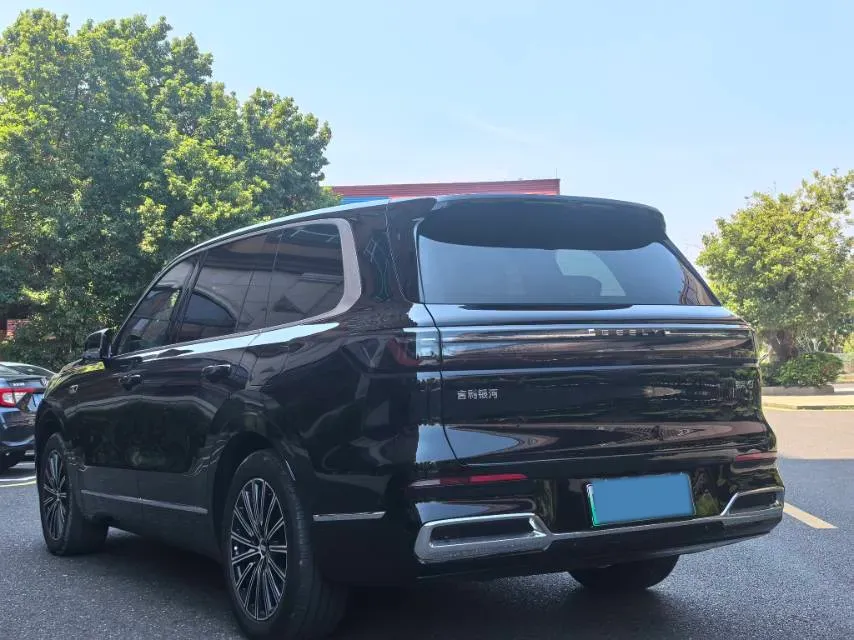 2025 Volkswagen Tiguan L 2.0T 220HP L4 7DCT,autocango,china used car exporter,china ev exporter,chinese used car exporter,chinese used ev exporter