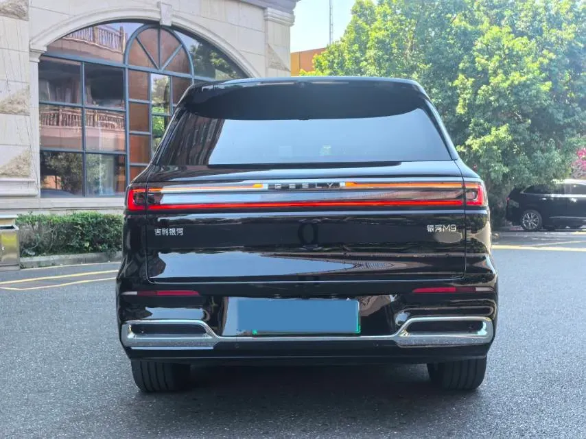 2025 Volkswagen Tiguan L 2.0T 220HP L4 7DCT,autocango,china used car exporter,china ev exporter,chinese used car exporter,chinese used ev exporter