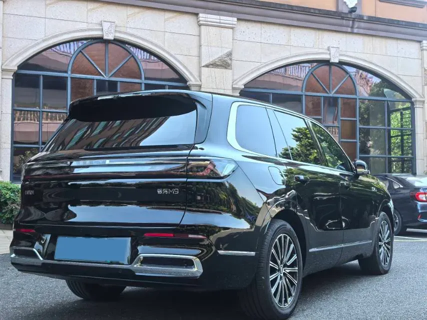 2025 Volkswagen Tiguan L 2.0T 220HP L4 7DCT,autocango,china used car exporter,china ev exporter,chinese used car exporter,chinese used ev exporter