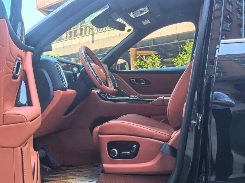 2025 Volkswagen Tiguan L 2.0T 220HP L4 7DCT,autocango,china used car exporter,china ev exporter,chinese used car exporter,chinese used ev exporter