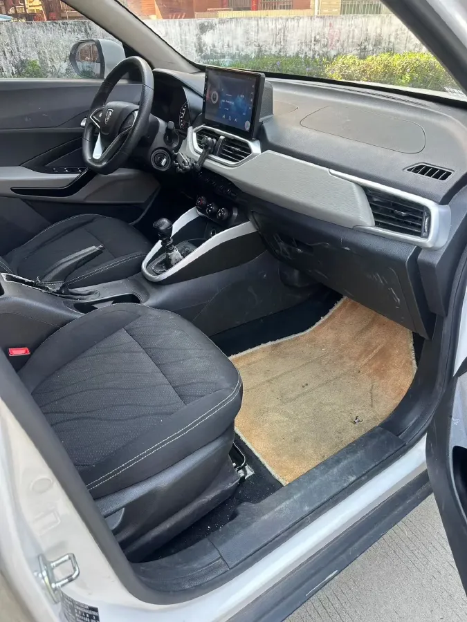 2019 BaoJun 510 1.5L 112HP L4 6MT,autocango,china used car exporter,china ev exporter,chinese used car exporter,chinese used ev exporter