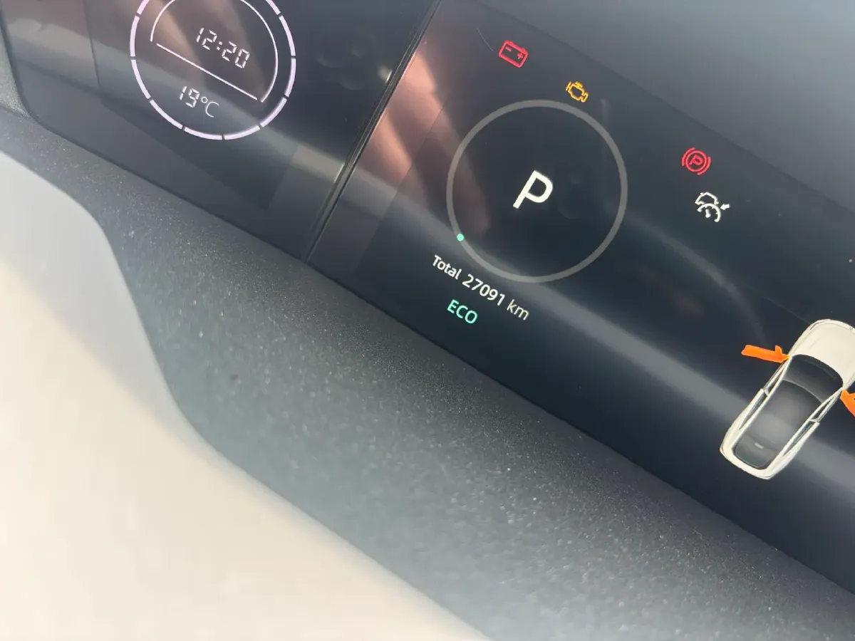 2022 ChangAn UNI-V 1.5T 188HP L4 7DCT,autocango,china used car exporter,china ev exporter,chinese used car exporter,chinese used ev exporter