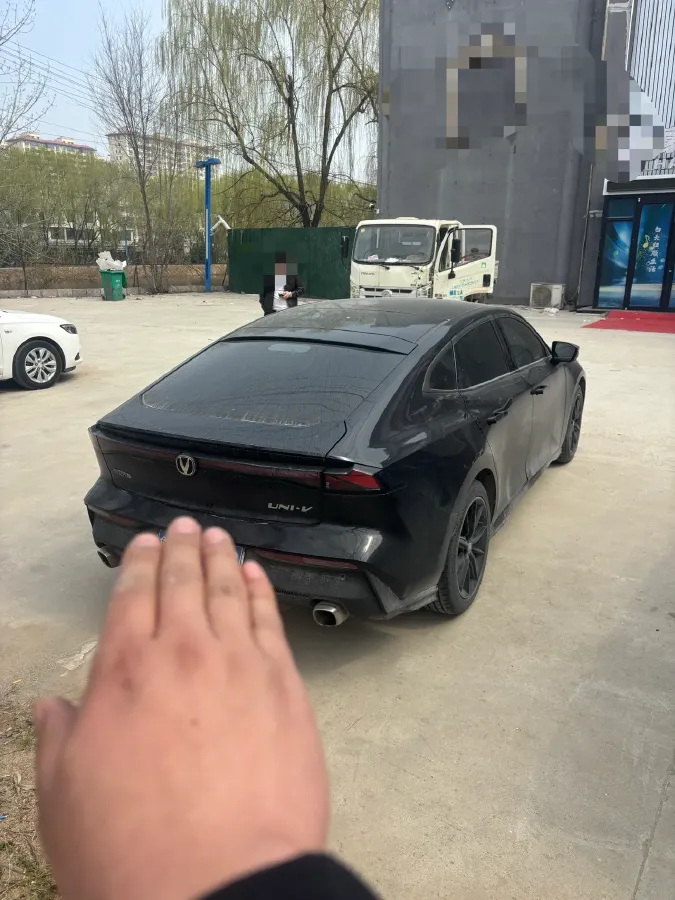 2022 ChangAn UNI-V 1.5T 188HP L4 7DCT,autocango,china used car exporter,china ev exporter,chinese used car exporter,chinese used ev exporter