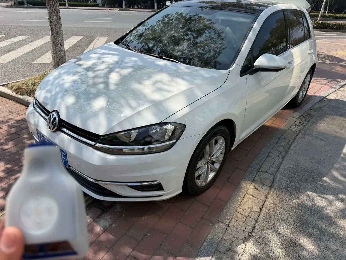 2018 Volkswagen Golf 1.6L 110HP L4 6AT,autocango,china used car exporter,china ev exporter,chinese used car exporter,chinese used ev exporter