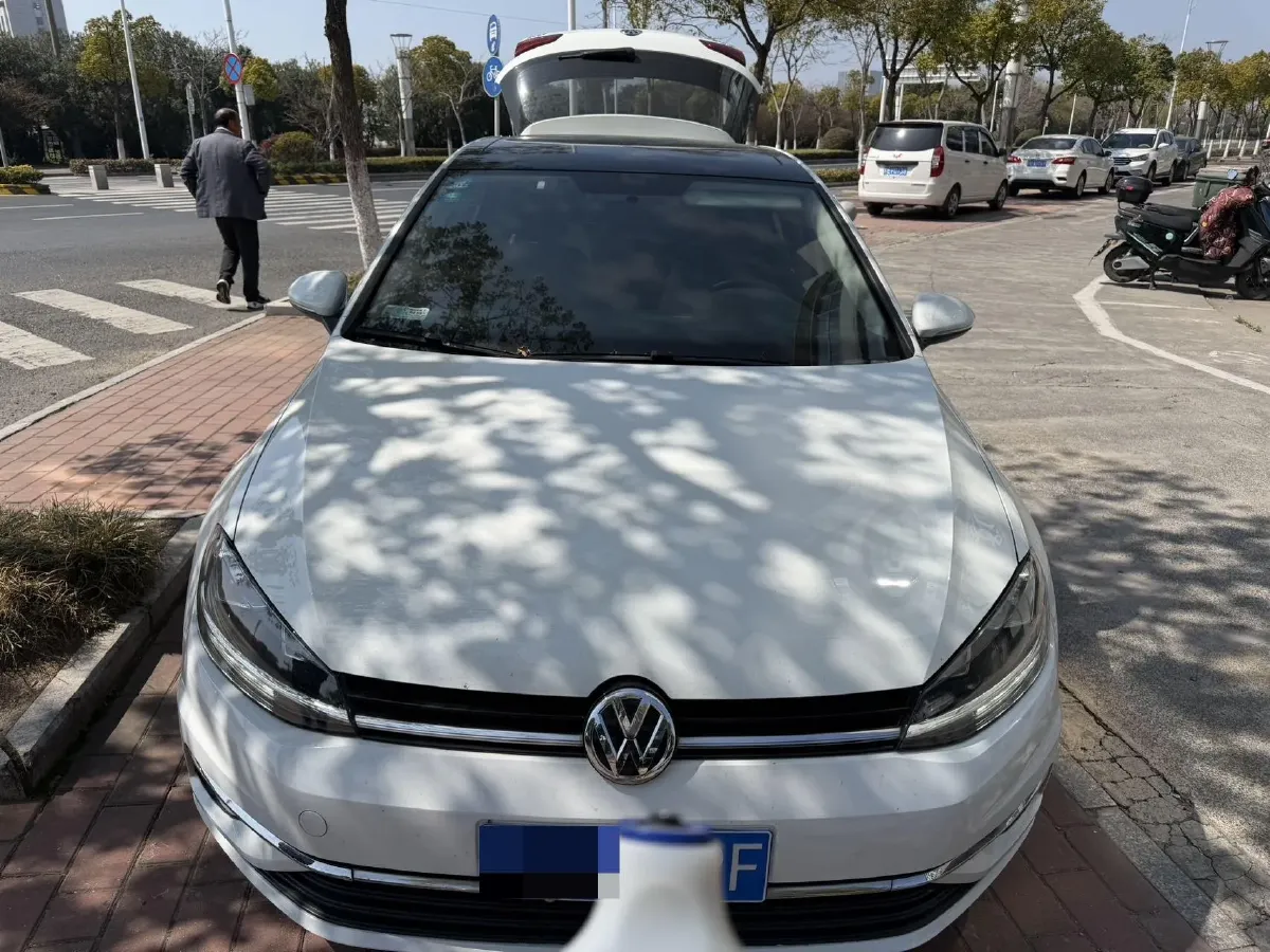 2018 Volkswagen Golf 1.6L 110HP L4 6AT,autocango,china used car exporter,china ev exporter,chinese used car exporter,chinese used ev exporter