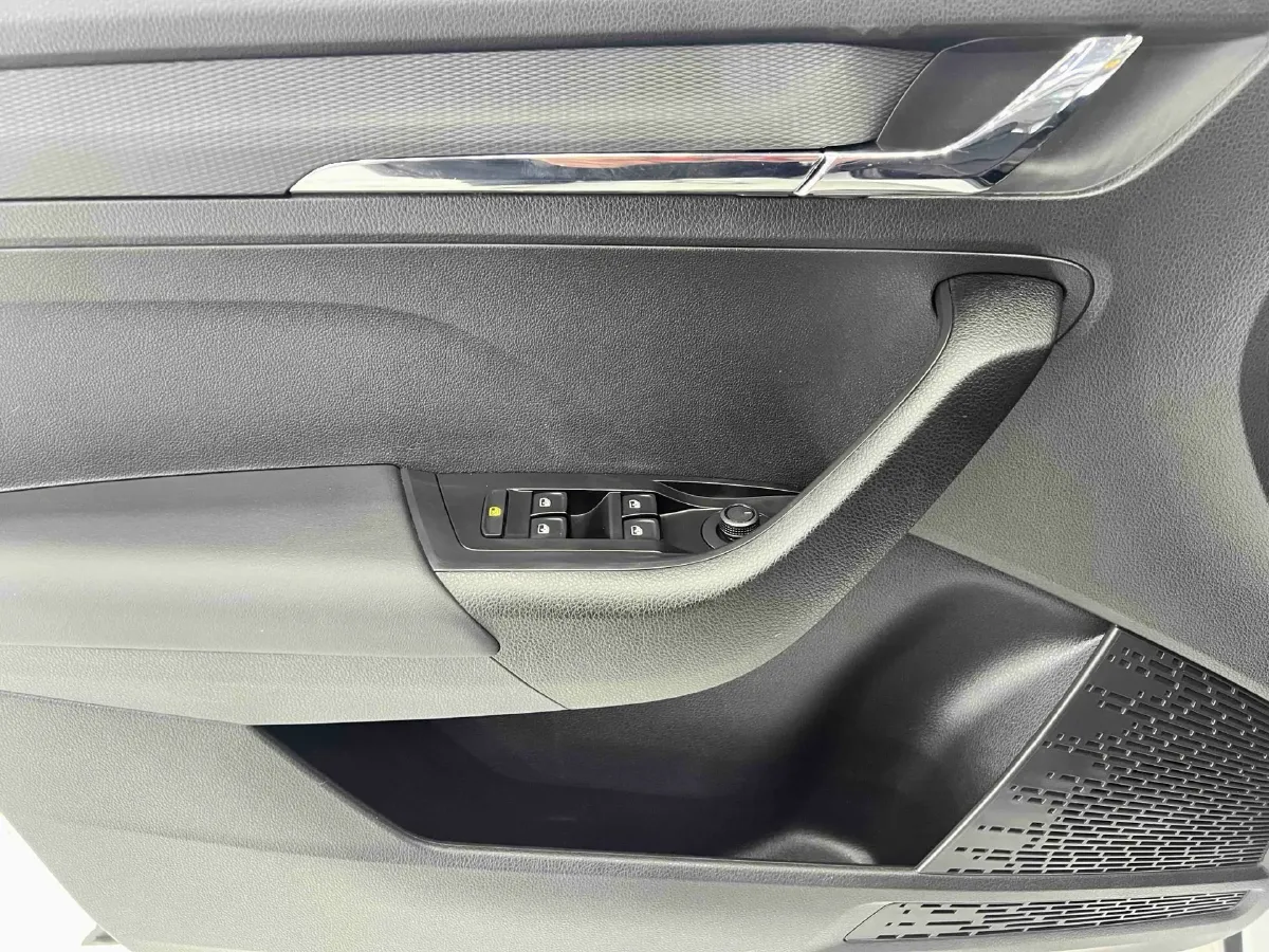 2023 Skoda Kamiq 1.5L 112HP L4 6AT,autocango,china used car exporter,china ev exporter,chinese used car exporter,chinese used ev exporter