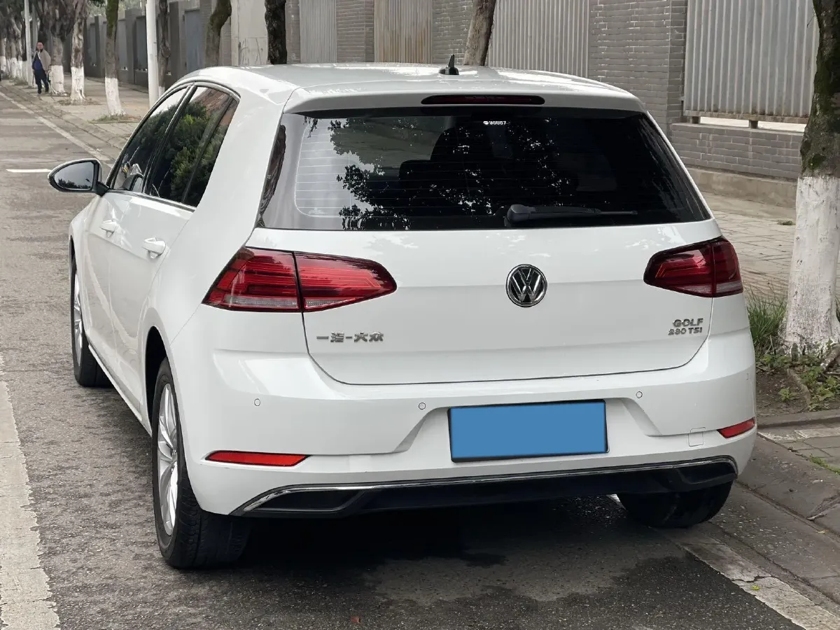 2019 Brilliance Auto V7 1.8T 231HP L4 7DCT,autocango,china used car exporter,china ev exporter,chinese used car exporter,chinese used ev exporter