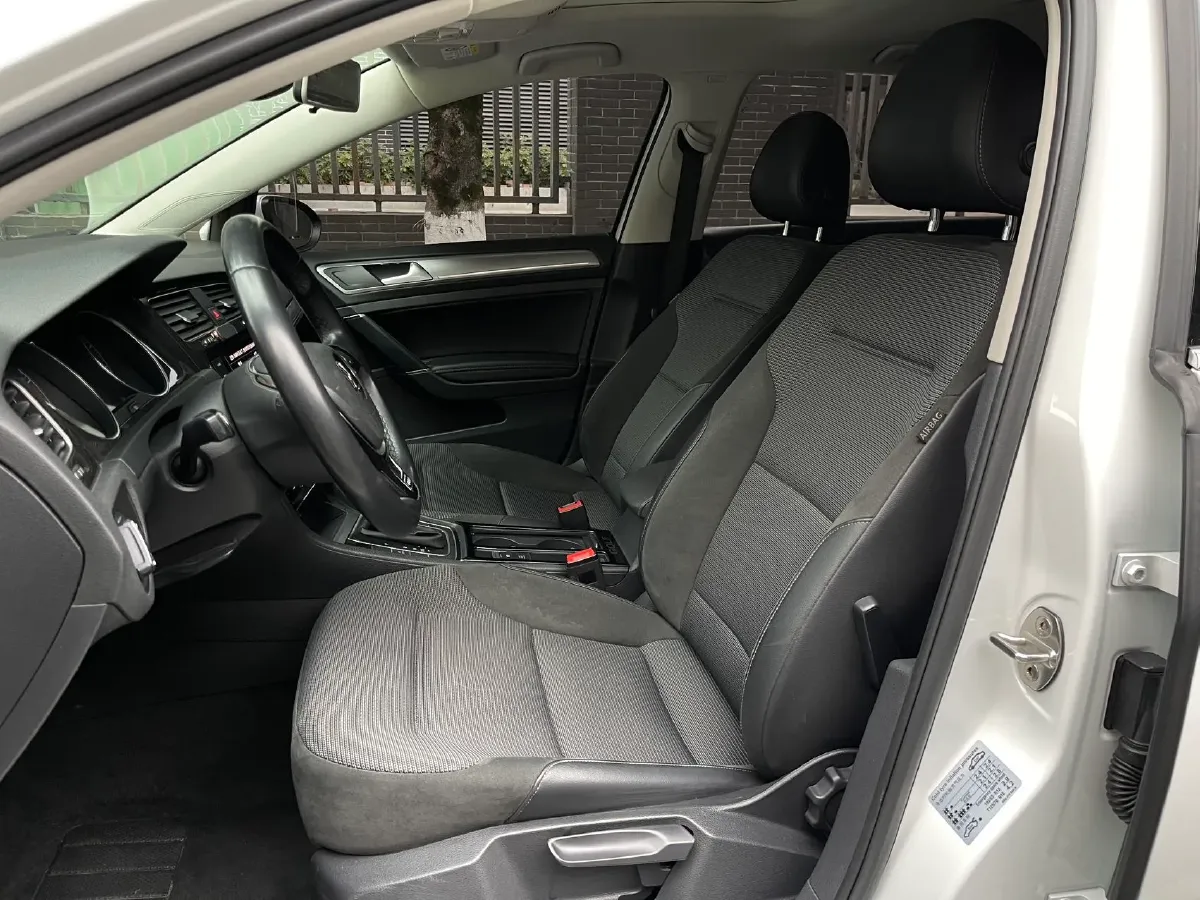 2019 Brilliance Auto V7 1.8T 231HP L4 7DCT,autocango,china used car exporter,china ev exporter,chinese used car exporter,chinese used ev exporter