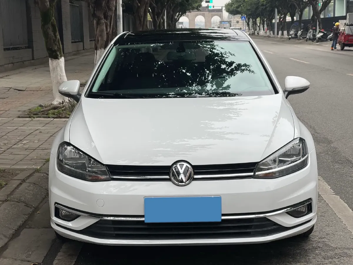 2019 Brilliance Auto V7 1.8T 231HP L4 7DCT,autocango,china used car exporter,china ev exporter,chinese used car exporter,chinese used ev exporter