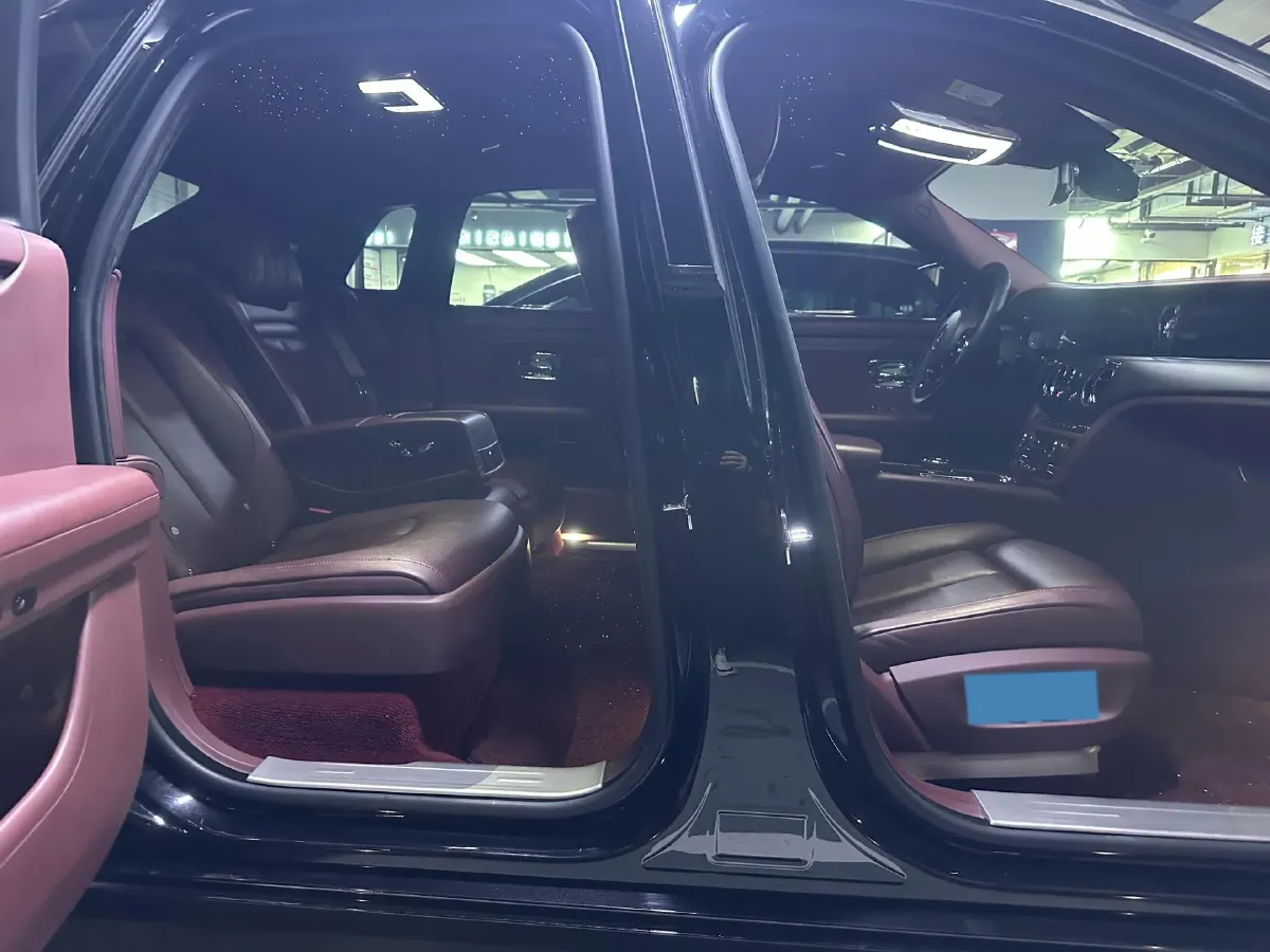 2021 Rolls-Royce Ghost 6.7T 571HP V12 8AT,autocango,china used car exporter,china ev exporter,chinese used car exporter,chinese used ev exporter