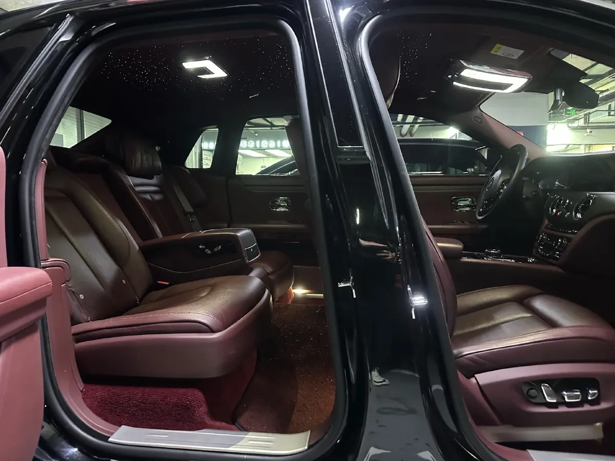 2021 Rolls-Royce Ghost 6.7T 571HP V12 8AT,autocango,china used car exporter,china ev exporter,chinese used car exporter,chinese used ev exporter