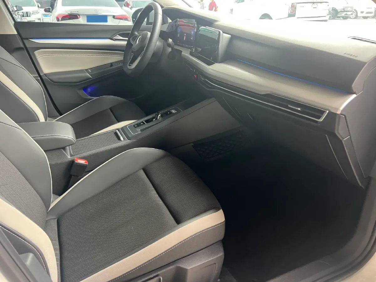 2023 Volkswagen Golf 1.4T 150HP L4 7DCT,autocango,china used car exporter,china ev exporter,chinese used car exporter,chinese used ev exporter