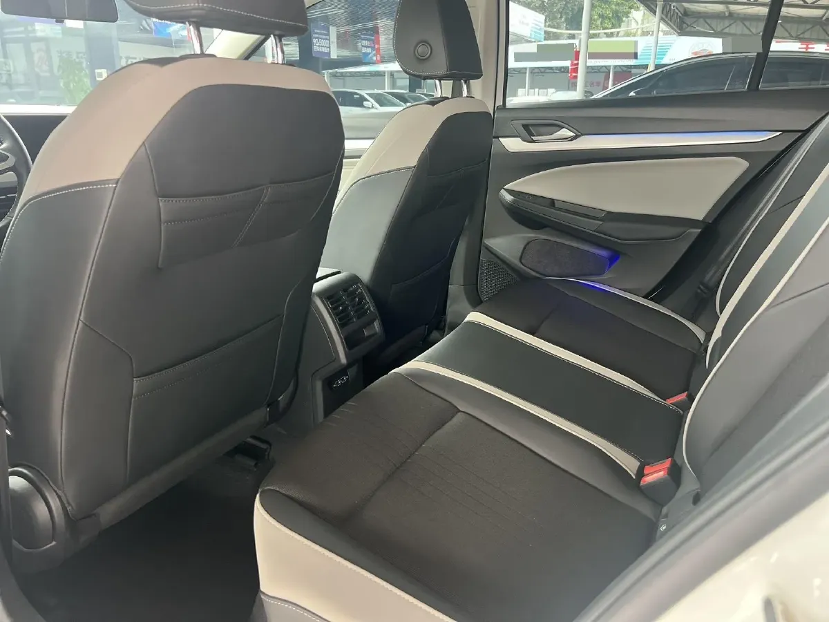 2023 Volkswagen Golf 1.4T 150HP L4 7DCT,autocango,china used car exporter,china ev exporter,chinese used car exporter,chinese used ev exporter