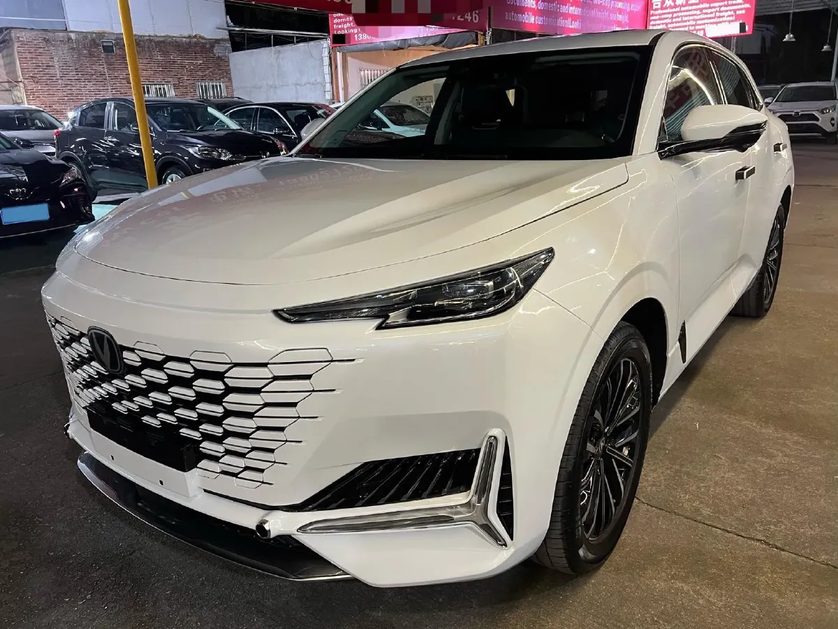 2023 ChangAn UNI-K 2.0T 233HP L4 8AT,autocango,china used car exporter,china ev exporter,chinese used car exporter,chinese used ev exporter