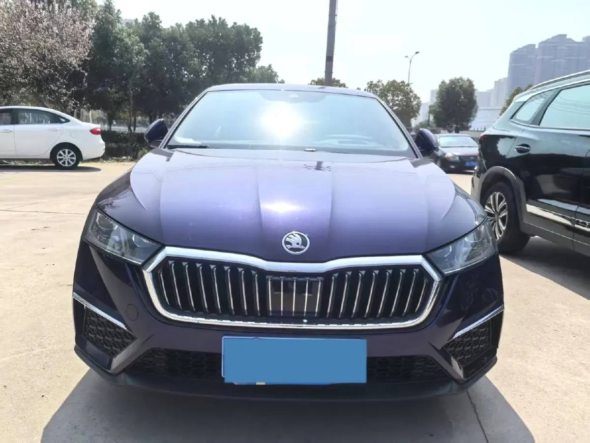 2022 Skoda Octavia 1.4T 150HP L4 7DCT,autocango,china used car exporter,china ev exporter,chinese used car exporter,chinese used ev exporter