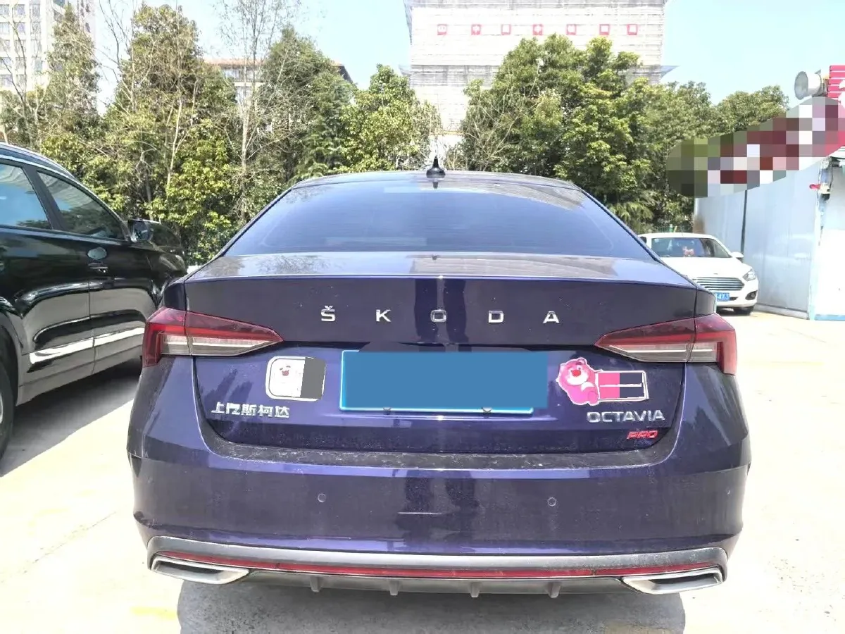 2022 Skoda Octavia 1.4T 150HP L4 7DCT,autocango,china used car exporter,china ev exporter,chinese used car exporter,chinese used ev exporter
