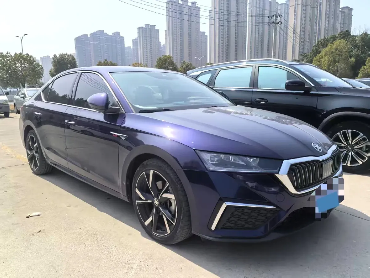 2022 Skoda Octavia 1.4T 150HP L4 7DCT,autocango,china used car exporter,china ev exporter,chinese used car exporter,chinese used ev exporter