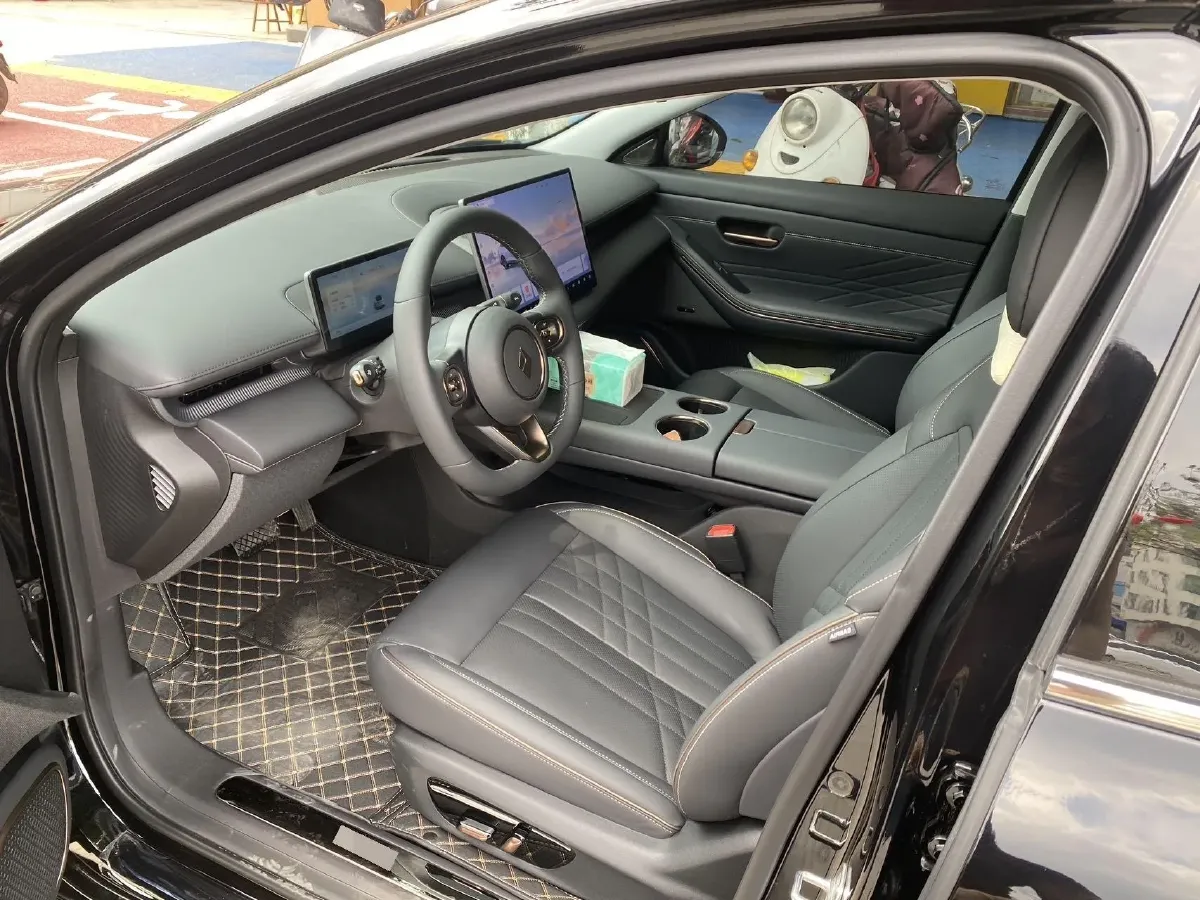 2025 BaoJun XiangJing BEV,autocango,china used car exporter,china ev exporter,chinese used car exporter,chinese used ev exporter