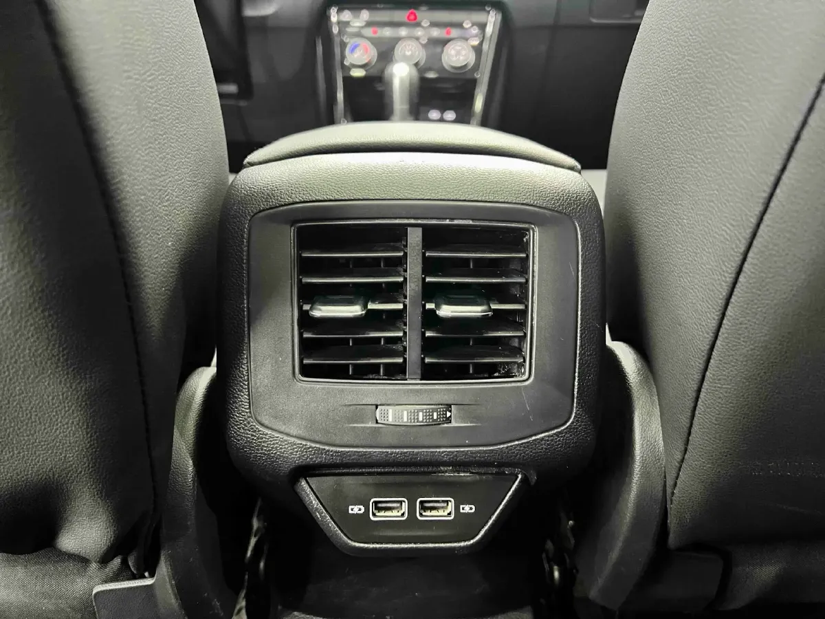 2022 Volkswagen T-Roc 1.4T 150HP L4 7DCT,autocango,china used car exporter,china ev exporter,chinese used car exporter,chinese used ev exporter