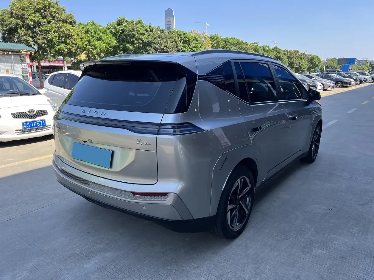 2022 Geely Okavango 1.8T 184HP L4 7DCT,autocango,china used car exporter,china ev exporter,chinese used car exporter,chinese used ev exporter