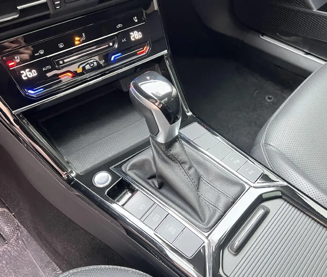 2022 Xpeng P7 BEV 60.2KWH,autocango,china used car exporter,china ev exporter,chinese used car exporter,chinese used ev exporter