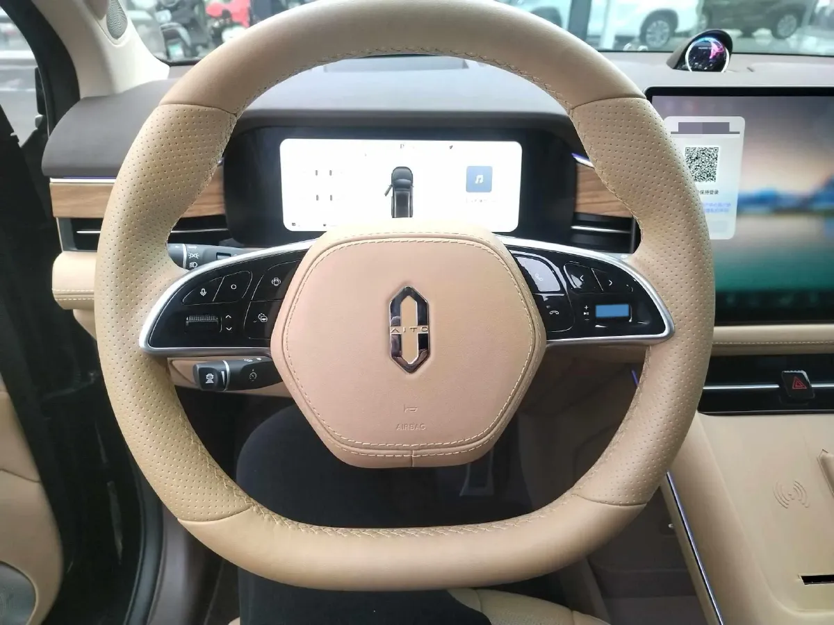 2024 AITO AITO M7 1.5T 152HP L4 REEV 42KWH,autocango,china used car exporter,china ev exporter,chinese used car exporter,chinese used ev exporter