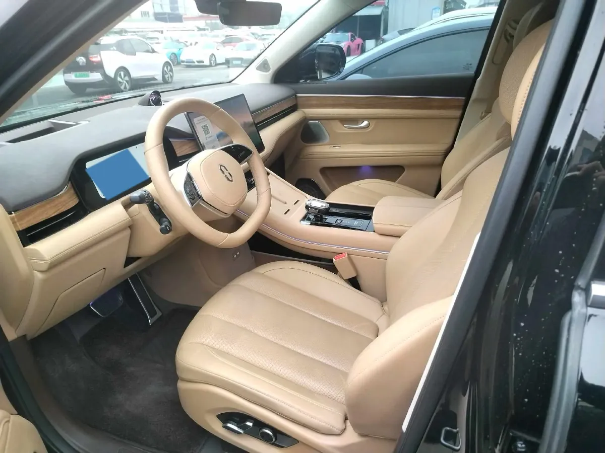 2024 AITO AITO M7 1.5T 152HP L4 REEV 42KWH,autocango,china used car exporter,china ev exporter,chinese used car exporter,chinese used ev exporter