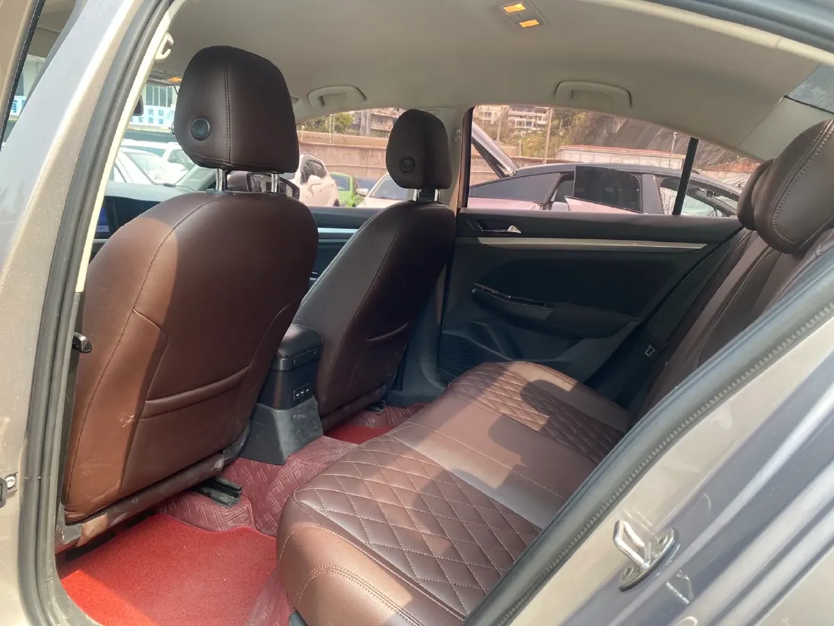 2019 Bestune T77 1.2T 143HP L4 7DCT,autocango,china used car exporter,china ev exporter,chinese used car exporter,chinese used ev exporter