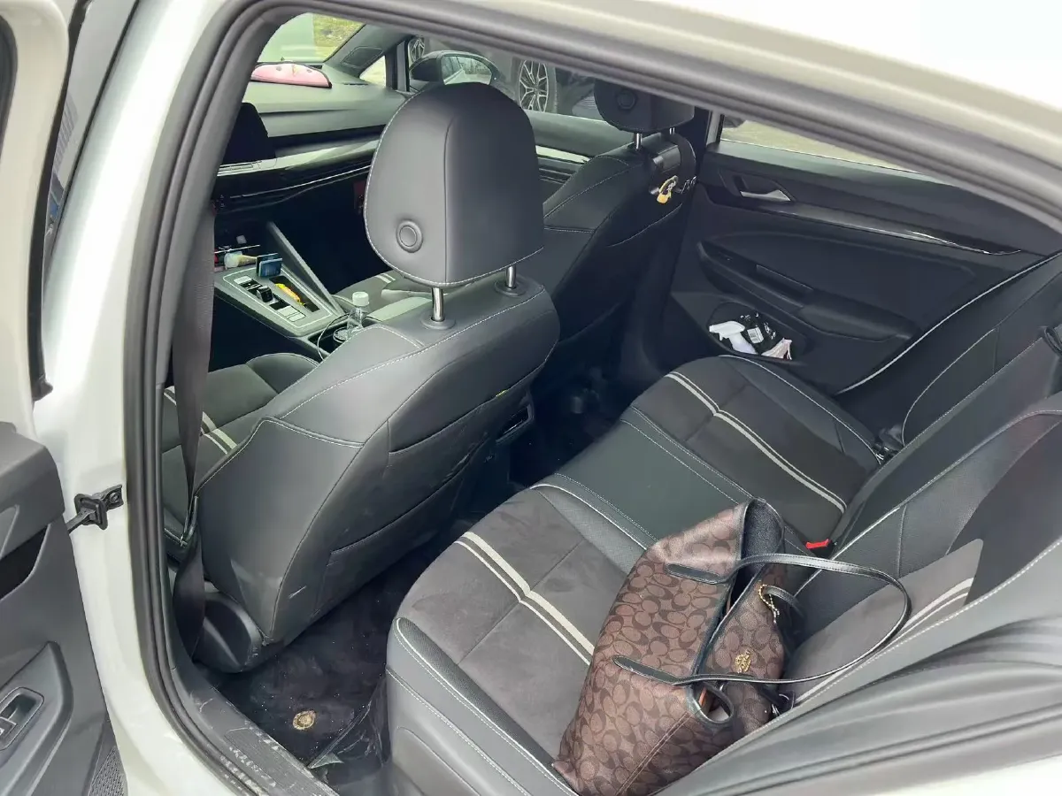 2023 Volkswagen Golf 1.4T 150HP L4 7DCT,autocango,china used car exporter,china ev exporter,chinese used car exporter,chinese used ev exporter