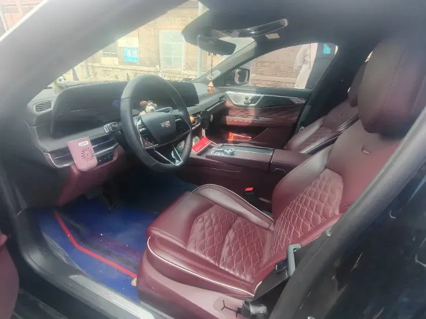 2023 Cadillac CT6 2.0T 237HP L4 10AT,autocango,china used car exporter,china ev exporter,chinese used car exporter,chinese used ev exporter