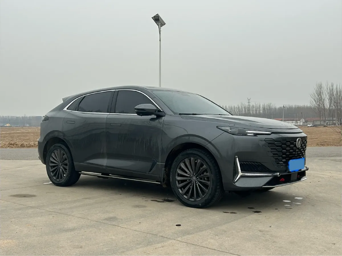 2021 ChangAn UNI-K 2.0T 233HP L4 8AT,autocango,china used car exporter,china ev exporter,chinese used car exporter,chinese used ev exporter