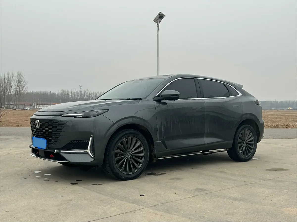 2021 ChangAn UNI-K 2.0T 233HP L4 8AT,autocango,china used car exporter,china ev exporter,chinese used car exporter,chinese used ev exporter