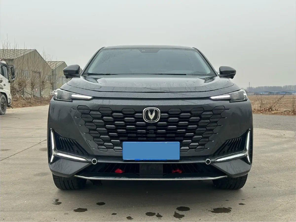 2021 ChangAn UNI-K 2.0T 233HP L4 8AT,autocango,china used car exporter,china ev exporter,chinese used car exporter,chinese used ev exporter