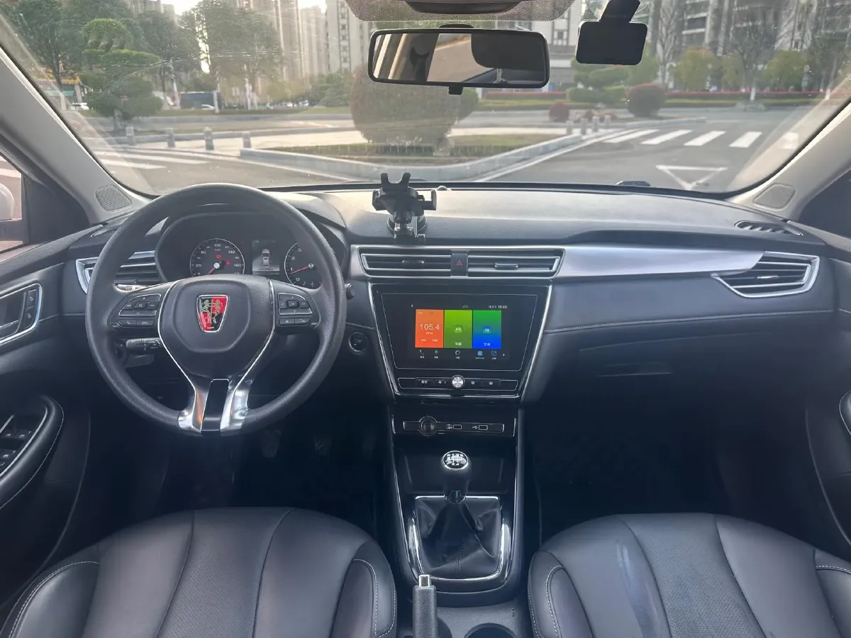2019 Roewe i5 1.5L 120HP L4 5MT,autocango,china used car exporter,china ev exporter,chinese used car exporter,chinese used ev exporter