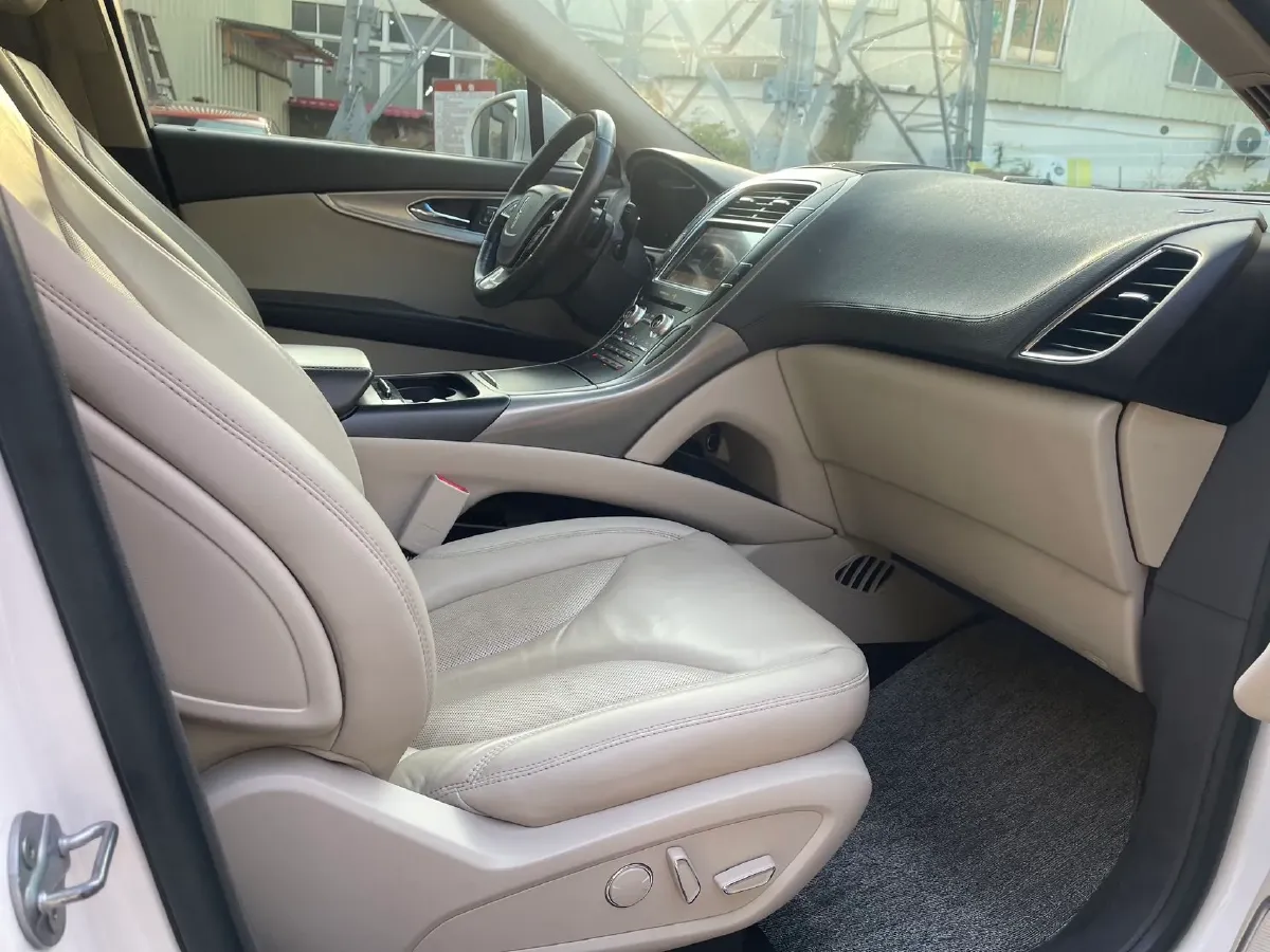 2019 Lincoln Nautilus 2.0T 224HP L4 8AT,autocango,china used car exporter,china ev exporter,chinese used car exporter,chinese used ev exporter