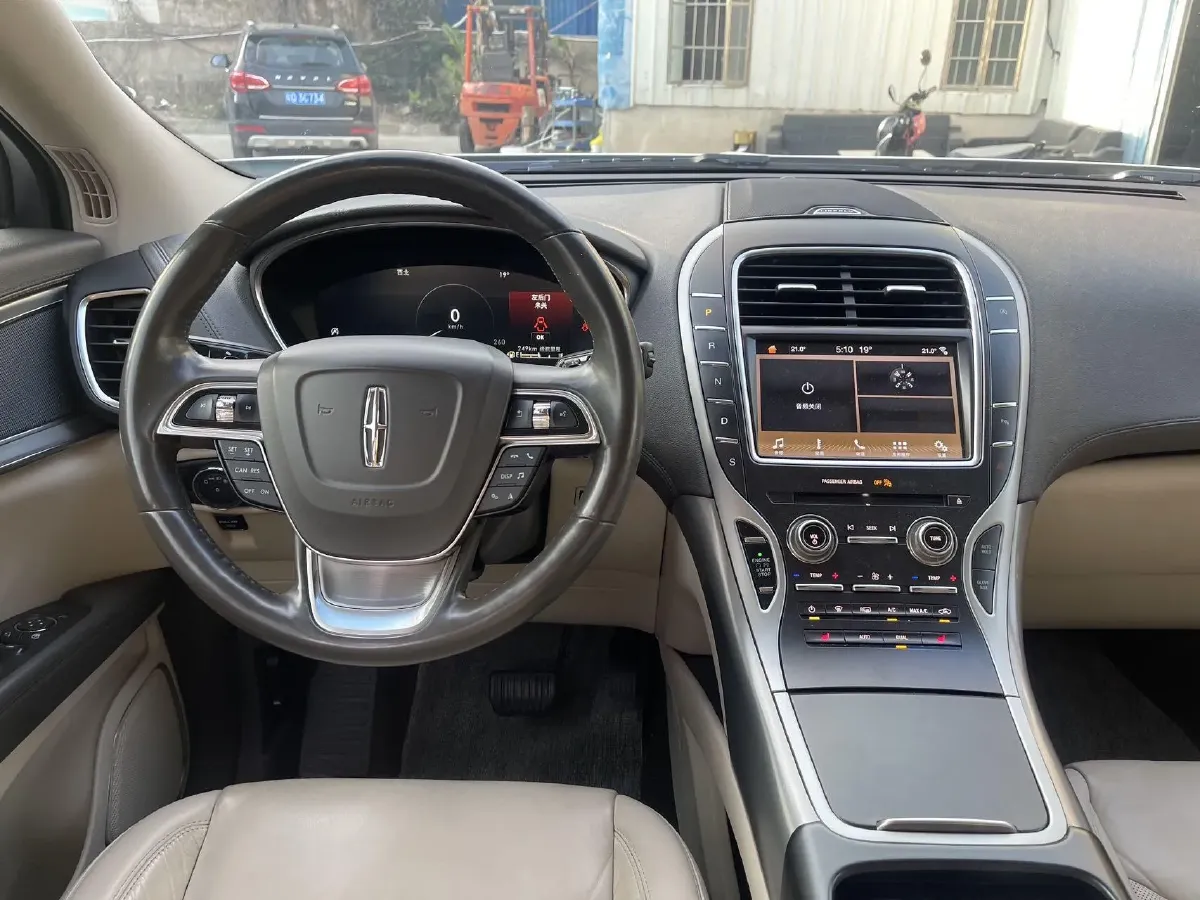 2019 Lincoln Nautilus 2.0T 224HP L4 8AT,autocango,china used car exporter,china ev exporter,chinese used car exporter,chinese used ev exporter