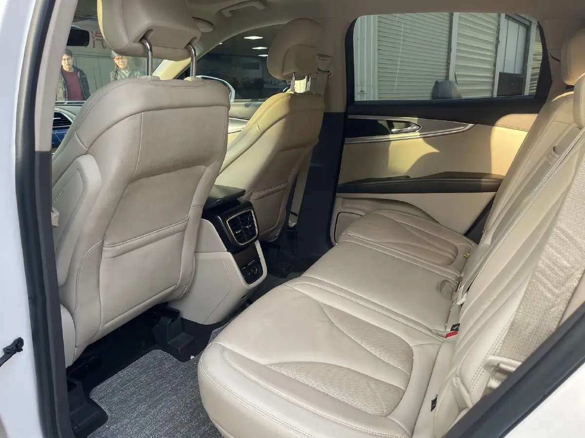2019 Lincoln Nautilus 2.0T 224HP L4 8AT,autocango,china used car exporter,china ev exporter,chinese used car exporter,chinese used ev exporter