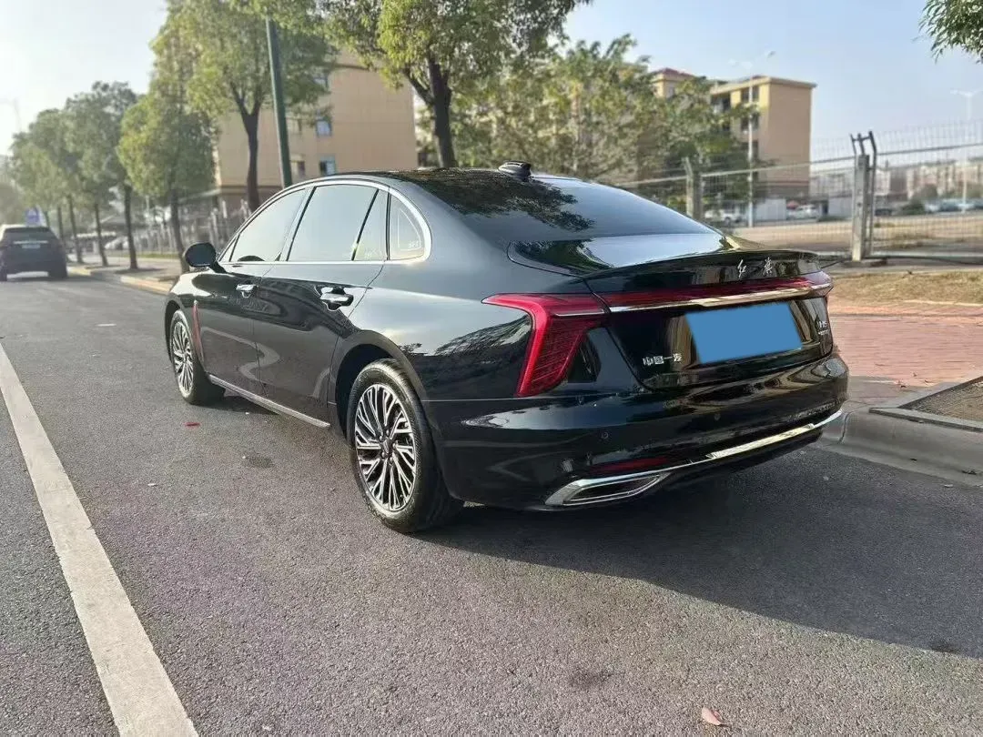 2023 HongQi H5 2.0T 224HP L4 8AT,autocango,china used car exporter,china ev exporter,chinese used car exporter,chinese used ev exporter