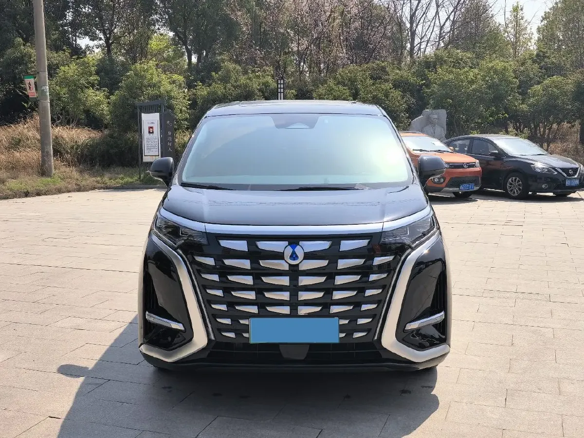 2022 Mercedes-Benz GLC Class 2.0T 197HP L4 9AT,autocango,china used car exporter,china ev exporter,chinese used car exporter,chinese used ev exporter